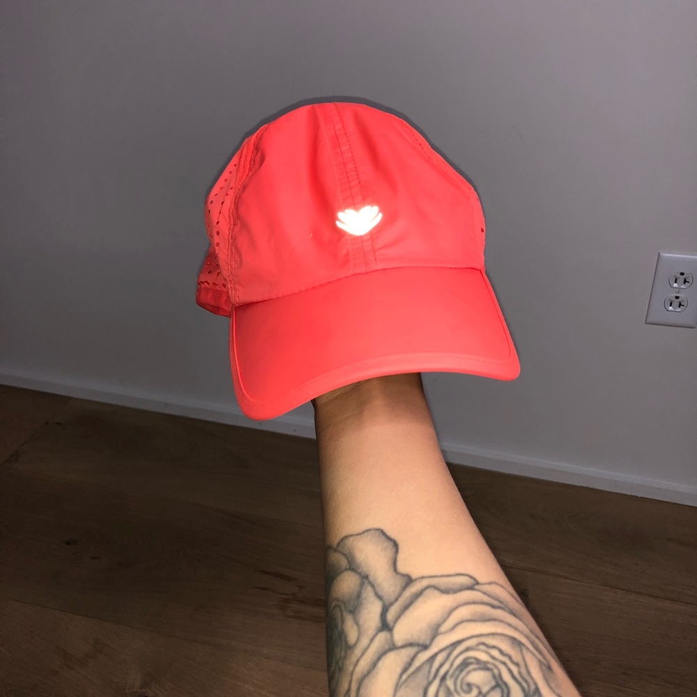 FOREVER21 ATHLETIC HAT